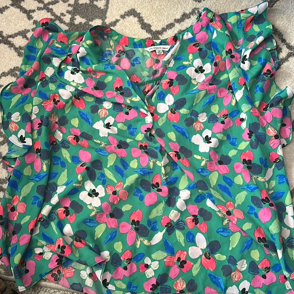 Flower print blouse 🌸🌺